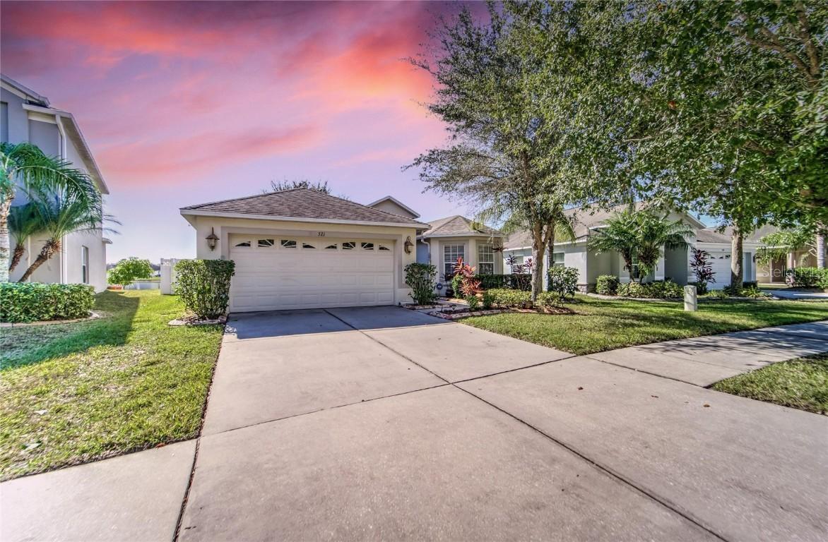 521 Powder View Dr., Ruskin, FL 33570