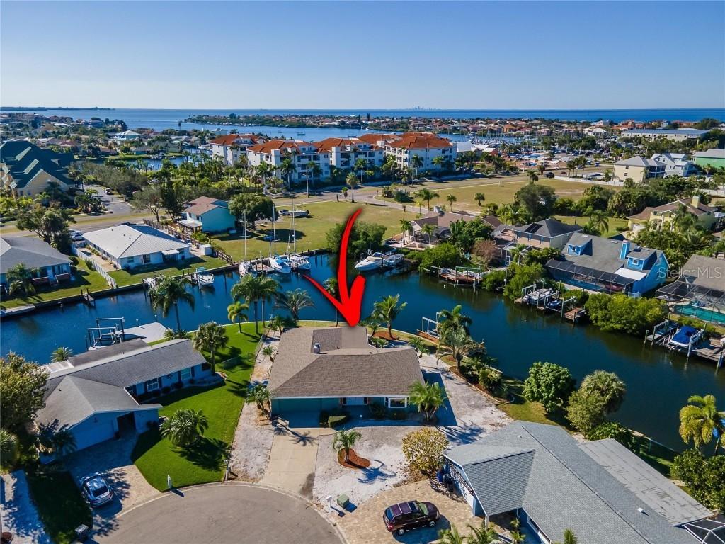 1028 Spindle Palm Way, Apollo Beach, FL 33572