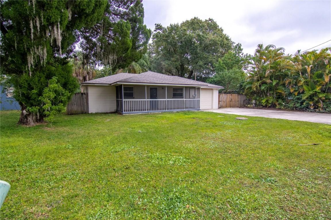 147 18th St., Ruskin, FL 33570