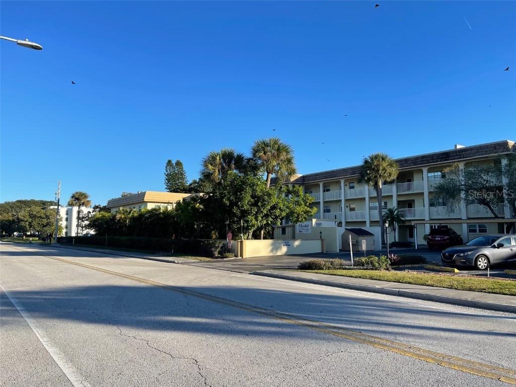 3850 13th Ave. #201, St Petersburg, FL 33713