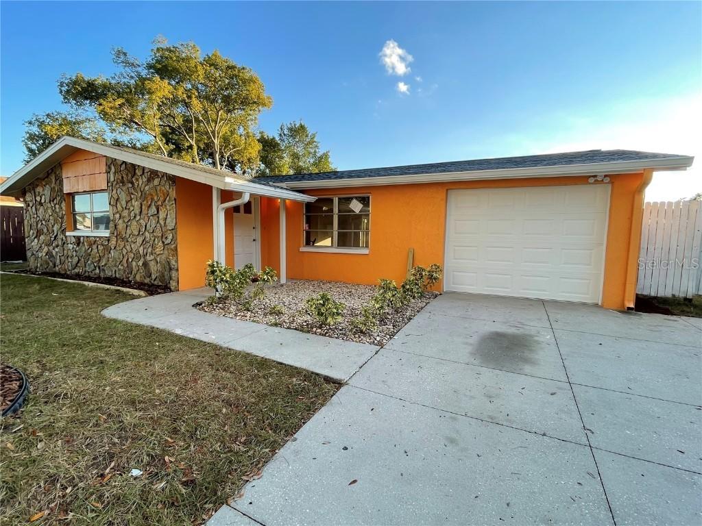 9426 Palm Ave., Port Richey, FL 34668