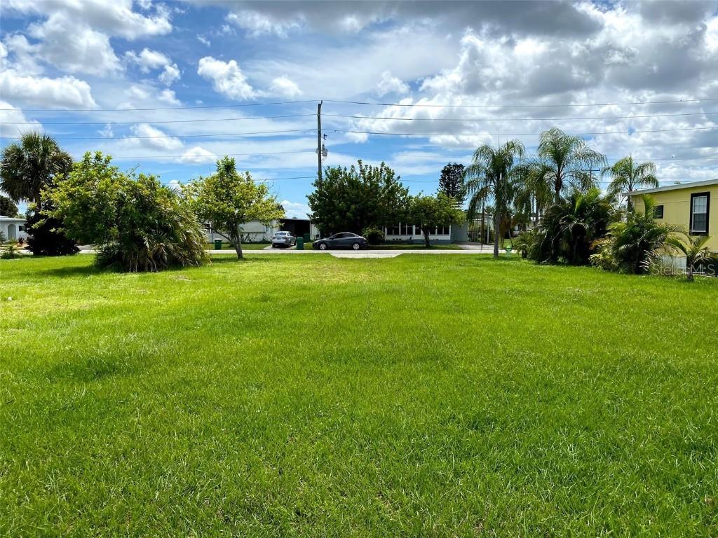 1412 Flamingo Dr., Englewood, FL 34224