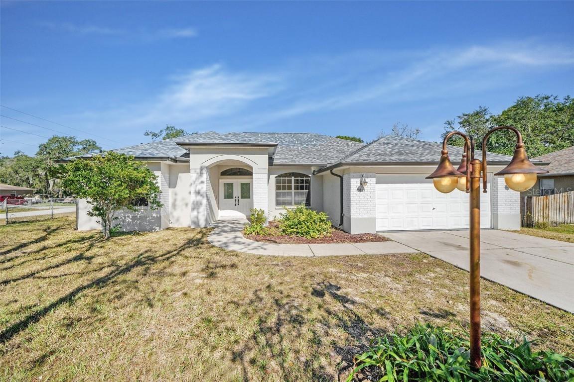 10421 Canary Ave., Weeki Wachee, FL 34613