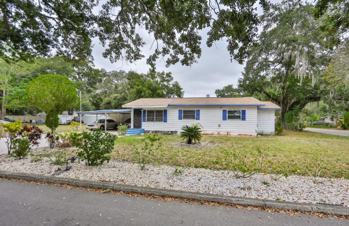 618 19th St., Bradenton, FL 34205