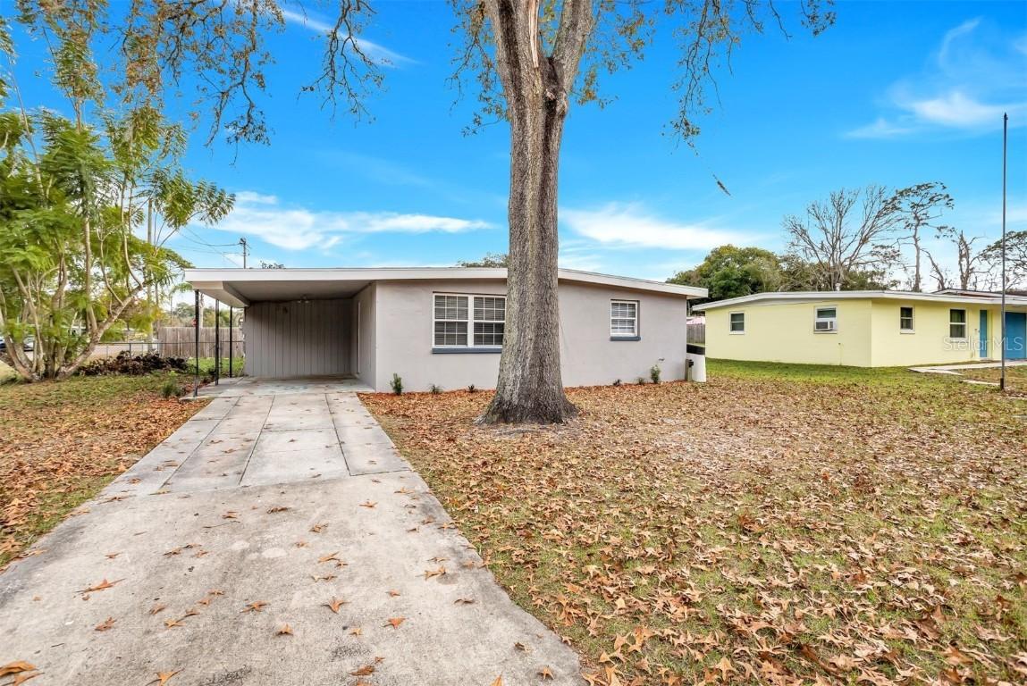 5910 19th St., Zephyrhills, FL 33542