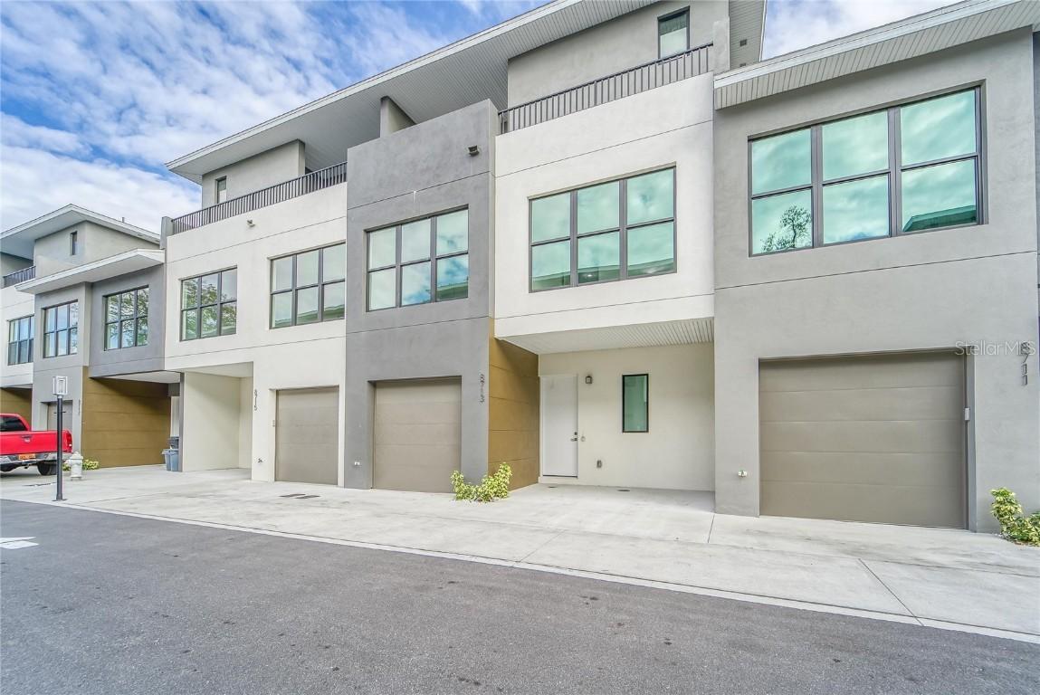 8713 Palm Ranches Pl., Tampa, FL 33614
