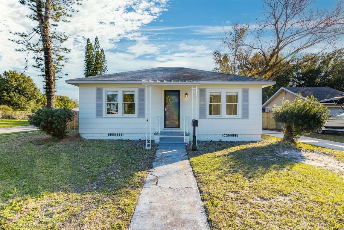 701 20th Ave., Bradenton, FL 34205