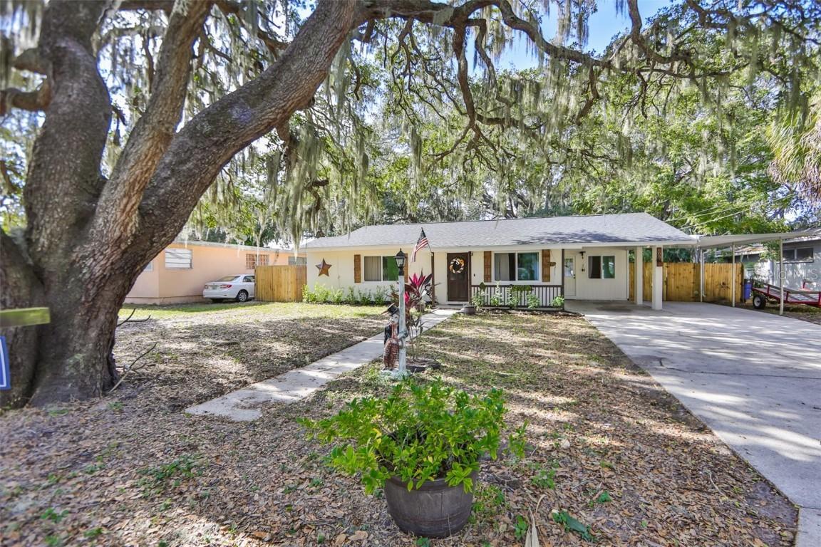 605 18th Ave., Palmetto, FL 34221