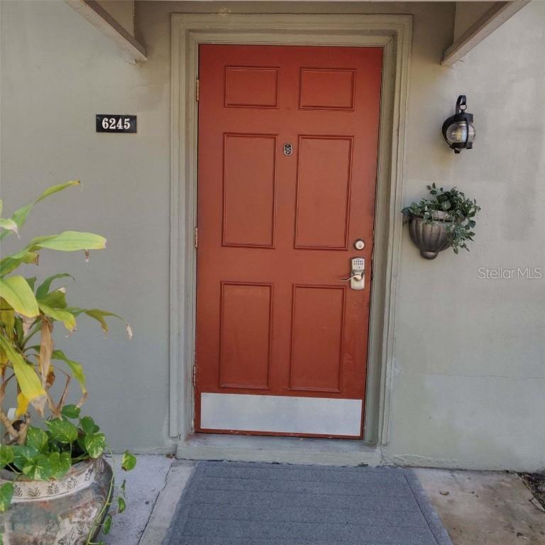 6245 Dewdrop Way, Temple Terrace, FL 33617