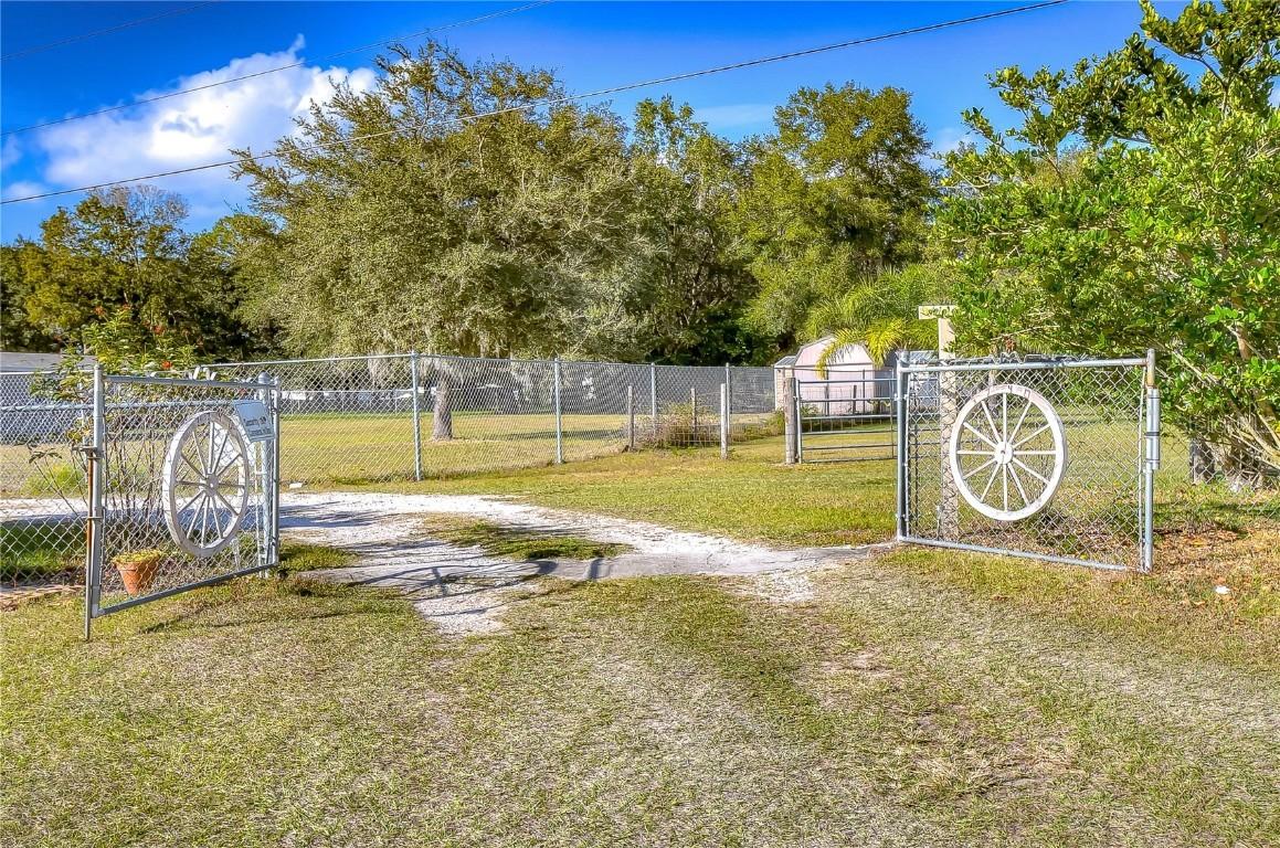 3740 Apfel Rd., Wesley Chapel, FL 33543
