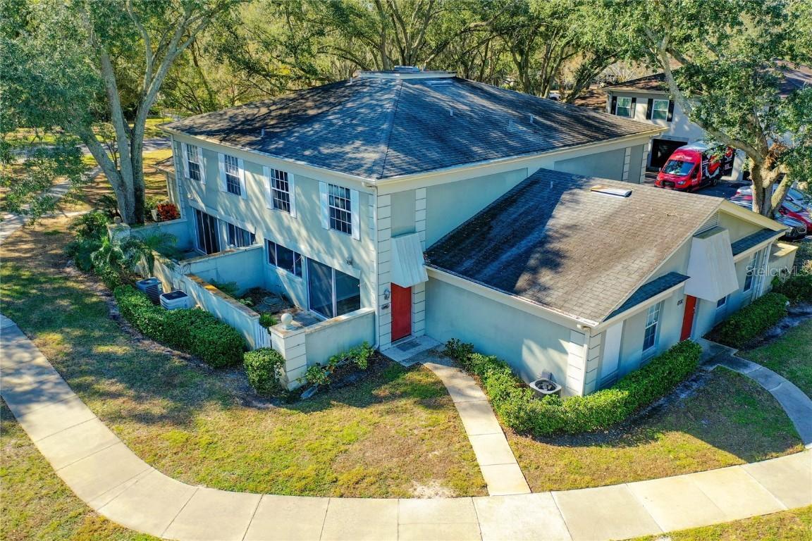 11730 Raintree Dr., Temple Terrace, FL 33617