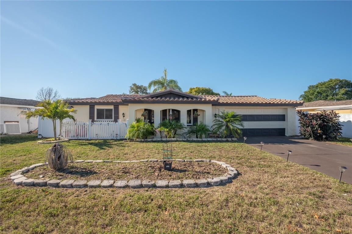 10215 Regency Park Blvd., Port Richey, FL 34668