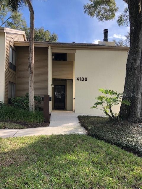 4136 Pinelake Ln. #201, Tampa, FL 33618