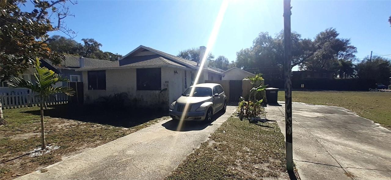939 Lakeview Rd., Clearwater, FL 33756