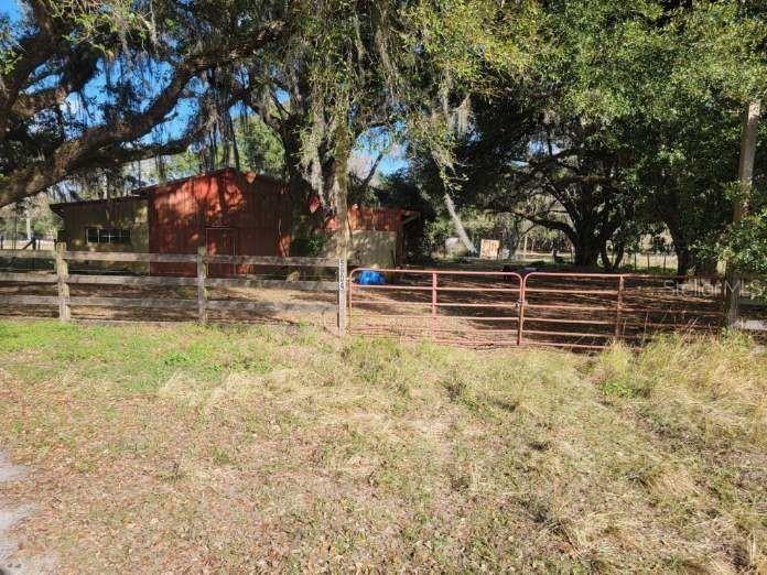 5904 Paul Buchman Hwy., Plant City, FL 33565