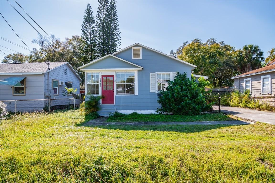 2219 Thrace St., Tampa, FL 33605