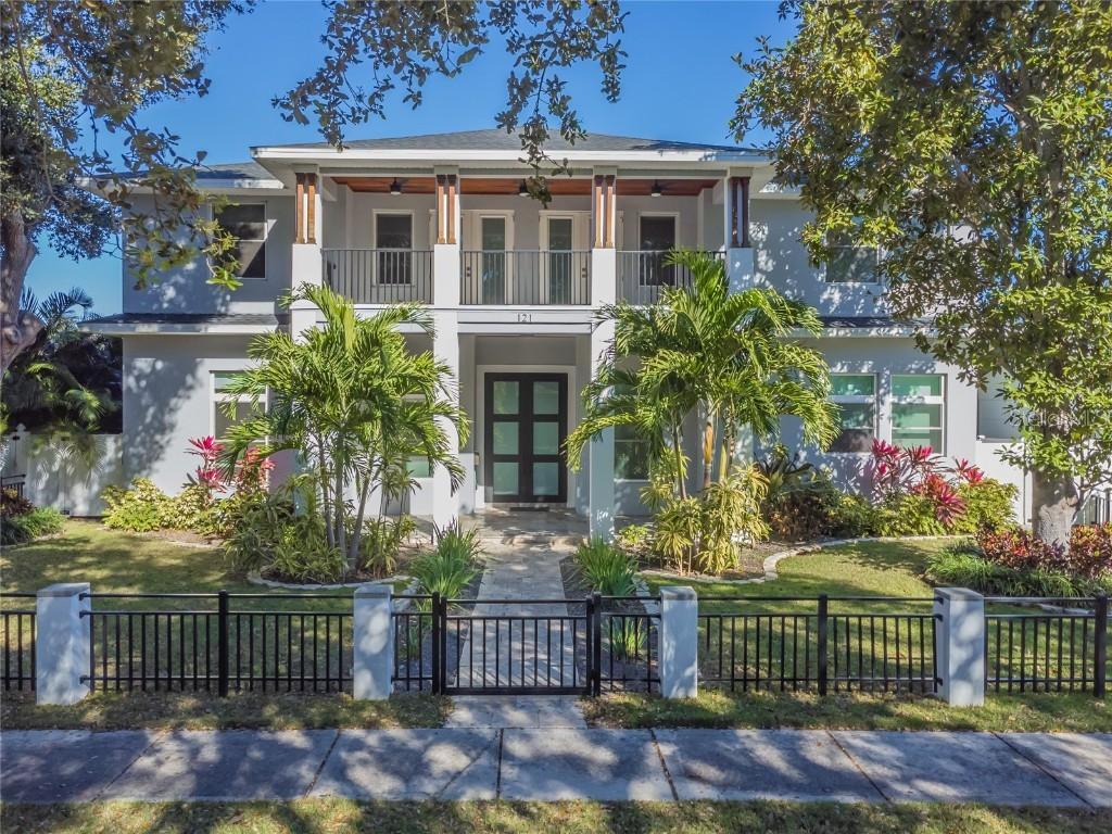 121 20th Ave., St Petersburg, FL 33704