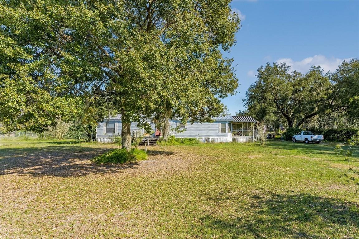 3906 Sparky Ln., Plant City, FL 33565