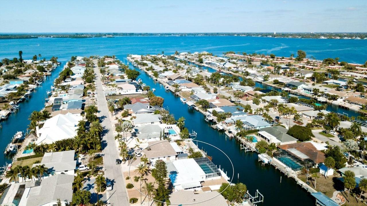 4115 Coconut Ter., Bradenton, FL 34210