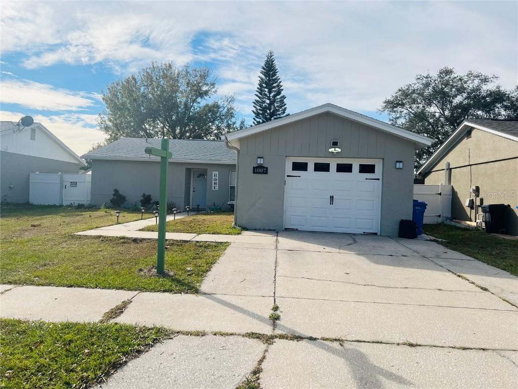 1007 Bridlewood Way, Brandon, FL 33511