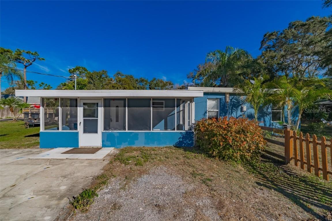 1909 Glen Echo Ln., Clearwater, FL 33760