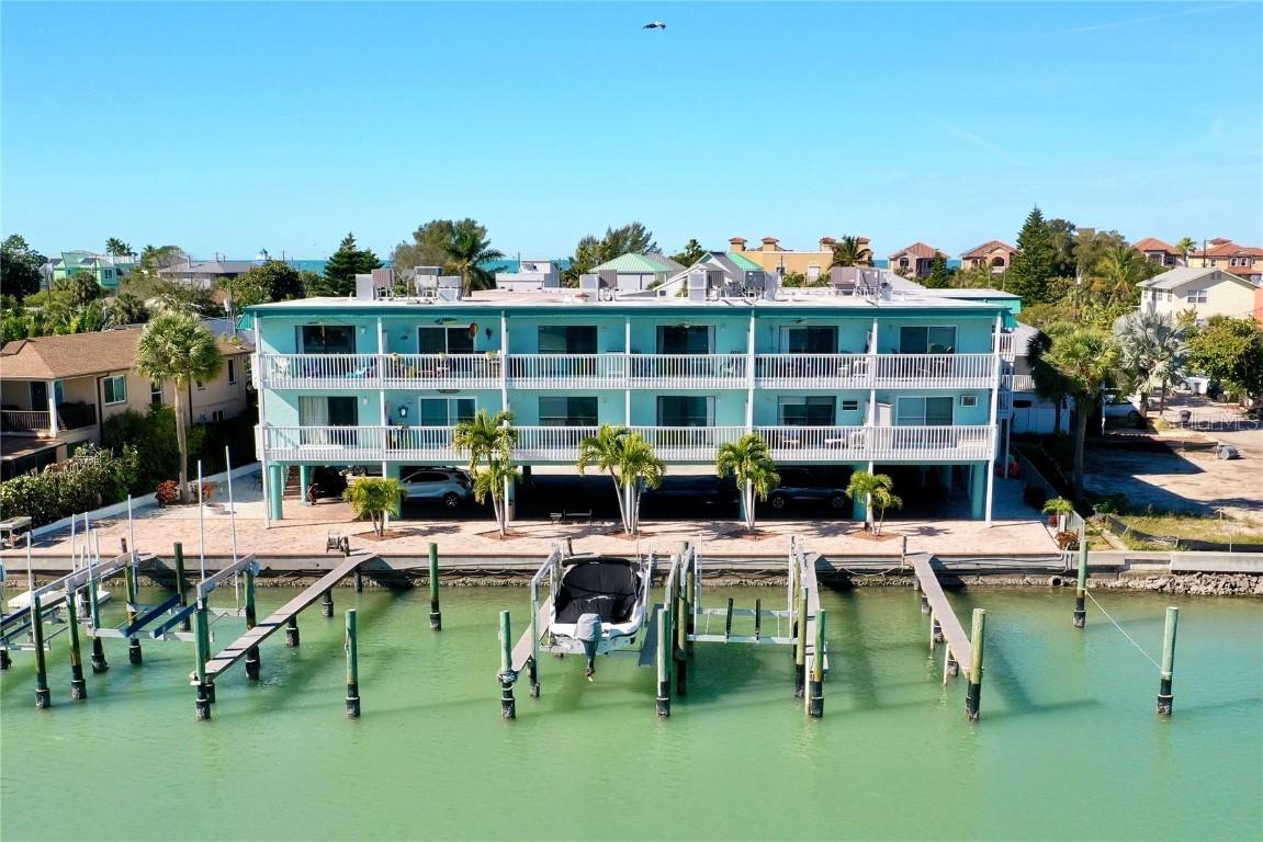 143 94th Ave. #4, Treasure Island, FL 33706