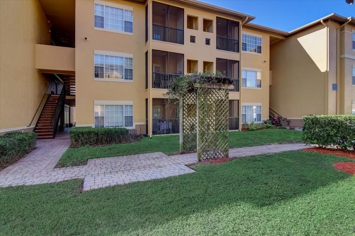 4311 Bayside Village Dr. #204, Tampa, FL 33615