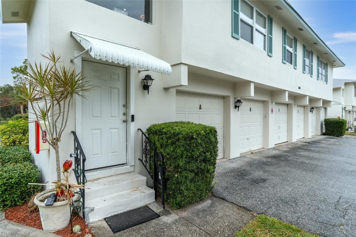 3285 40th Way #E, St Petersburg, FL 33711