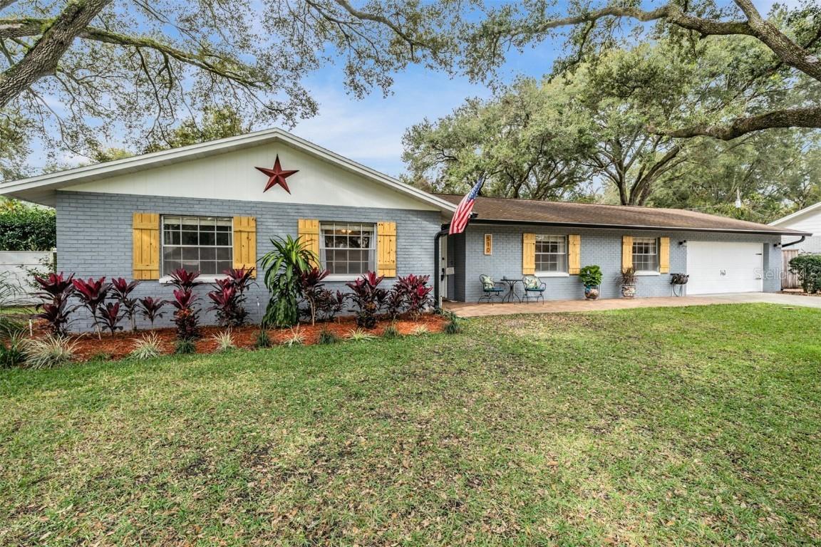 510 Royal Greens Dr., Temple Terrace, FL 33617