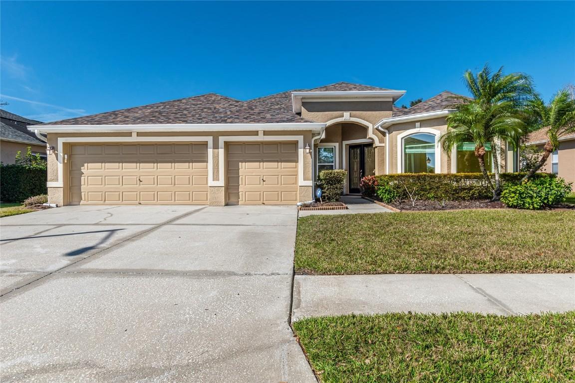 22822 Bay Cedar Dr., Land O Lakes, FL 34639