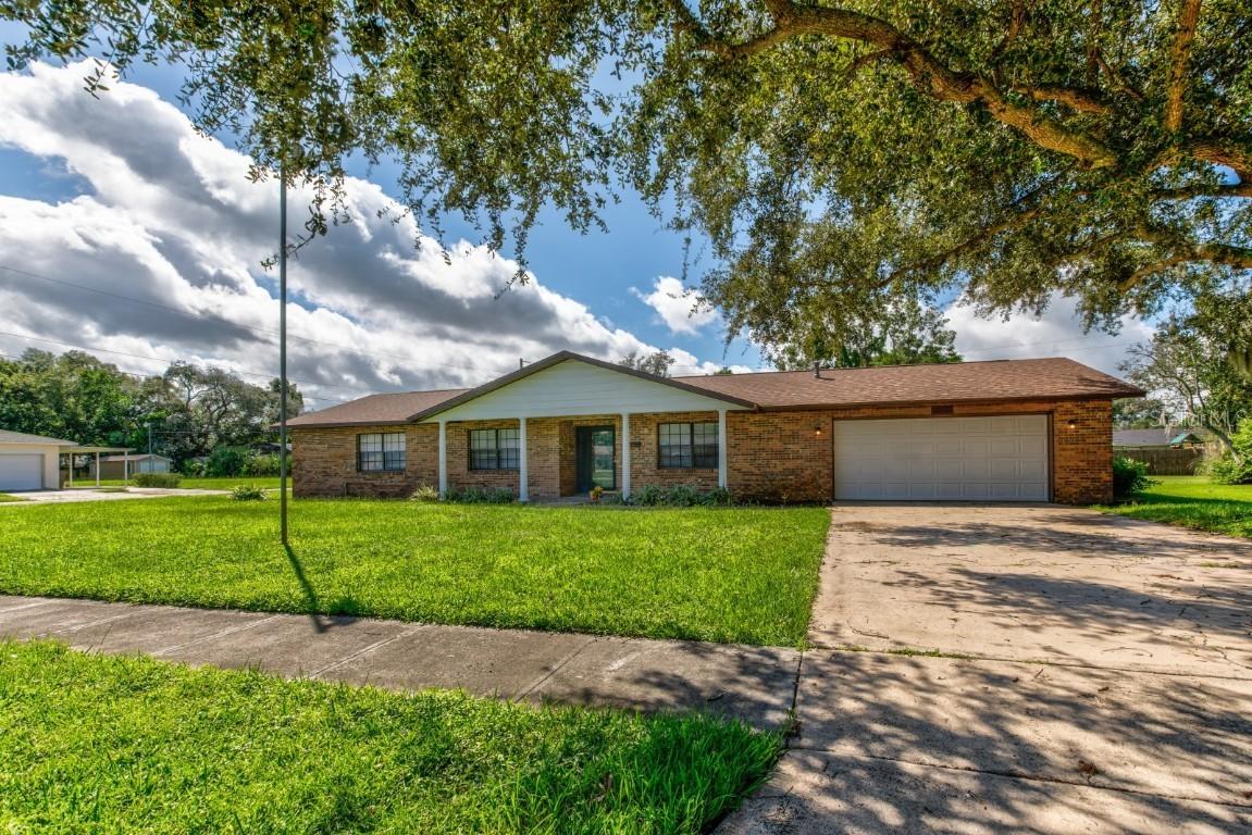 2636 Westland Rd., Mount Dora, FL 32757