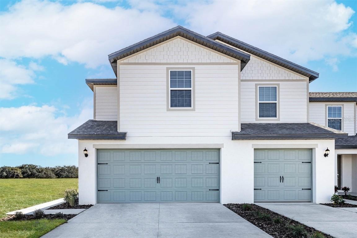 1581 Wynford Cir., Tavares, FL 32778