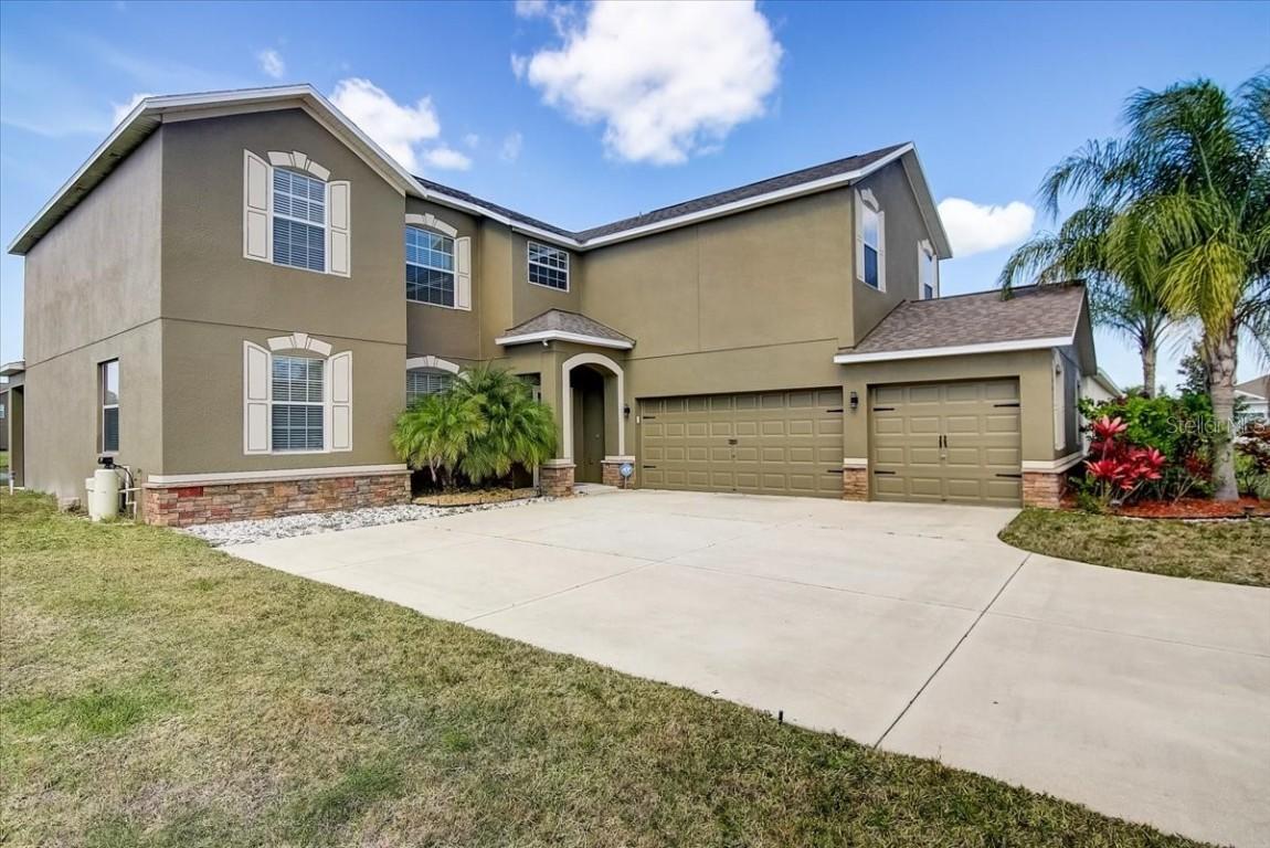 2405 Cumberland Cliff Dr., Ruskin, FL 33570
