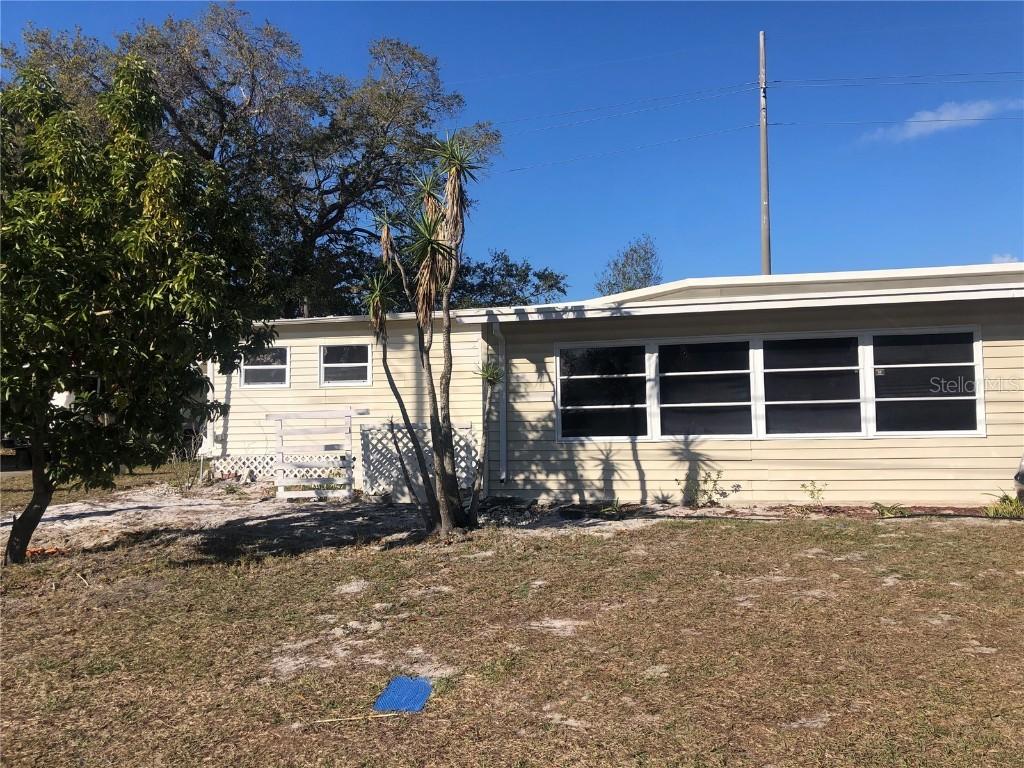 13021 Cardinal Ln., Largo, FL 33778