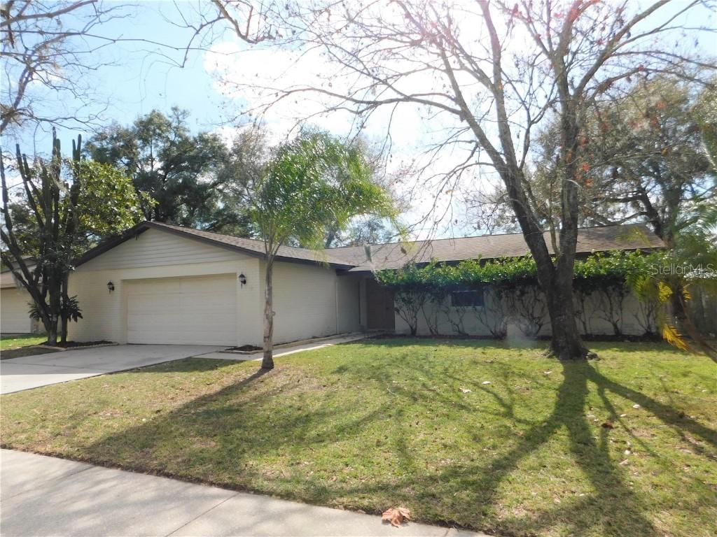 510 Hillpine Way, Brandon, FL 33510