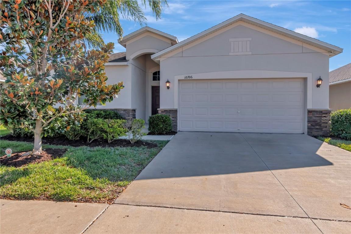 16706 Magnolia Reserve Pl., Wimauma, FL 33598