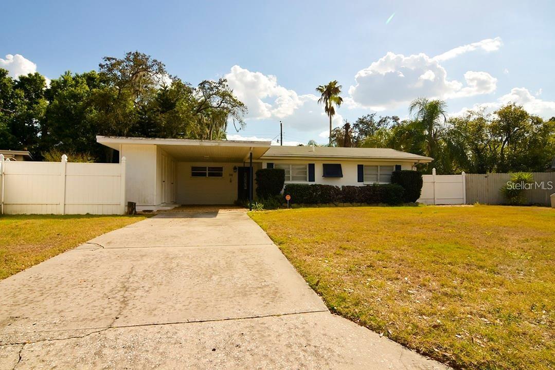 218 Rhea Cir., Lakeland, FL 33813