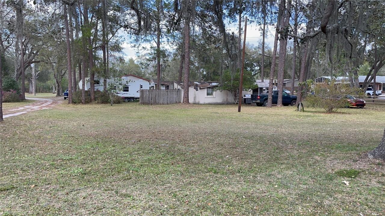 6017 Boyette Rd., Zephyrhills, FL 33545