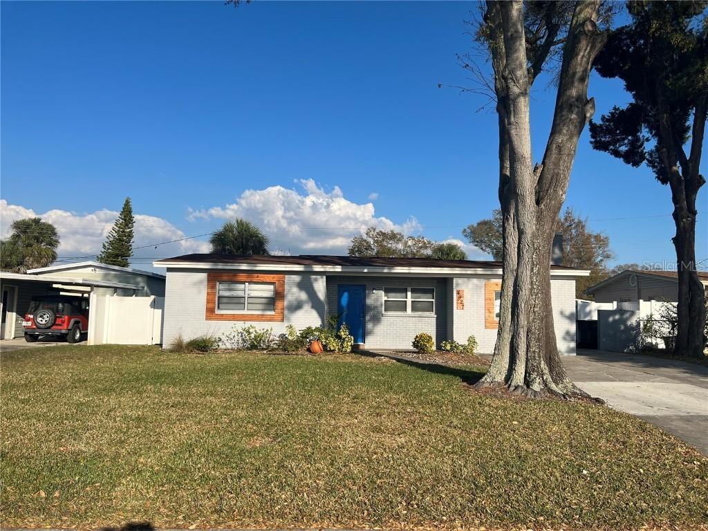 4927 Murray Hill Dr., Tampa, FL 33615