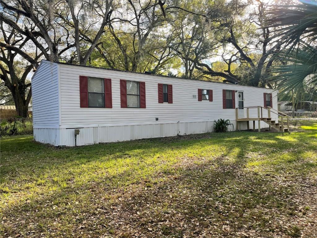 18424 Lawrence Rd., Dade City, FL 33523