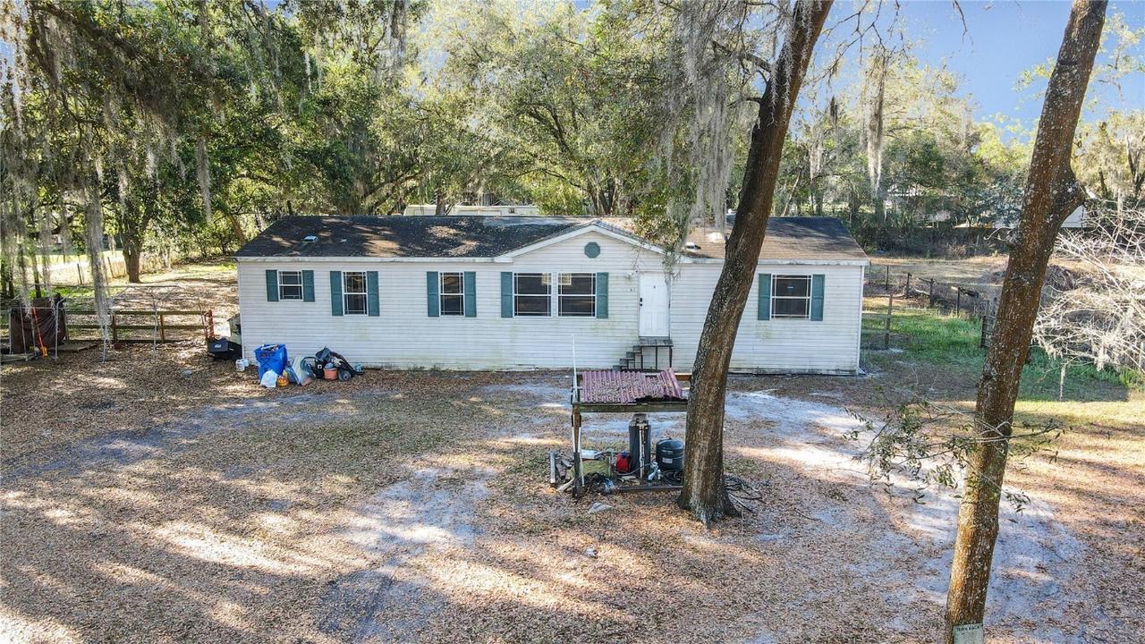 2817 Lawrence Rd., Plant City, FL 33565