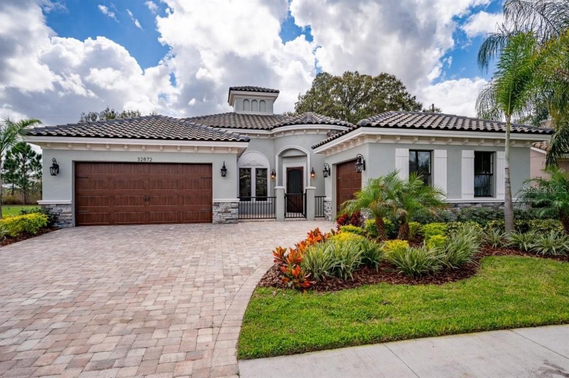 32872 Estate Garden Dr., Wesley Chapel, FL 33545
