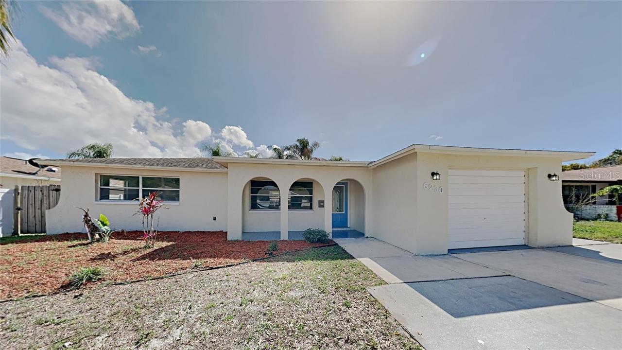 6230 Staunton Dr., Holiday, FL 34690