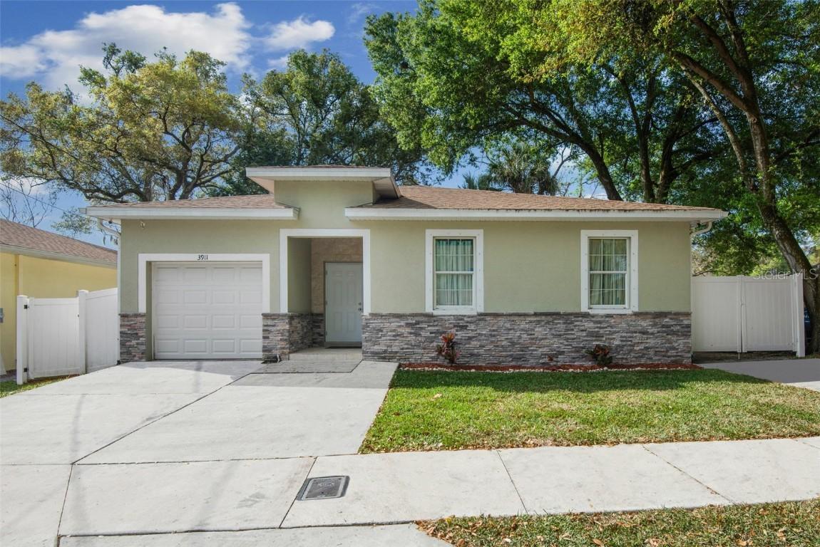 3911 E Curtis St., Tampa, FL 33610
