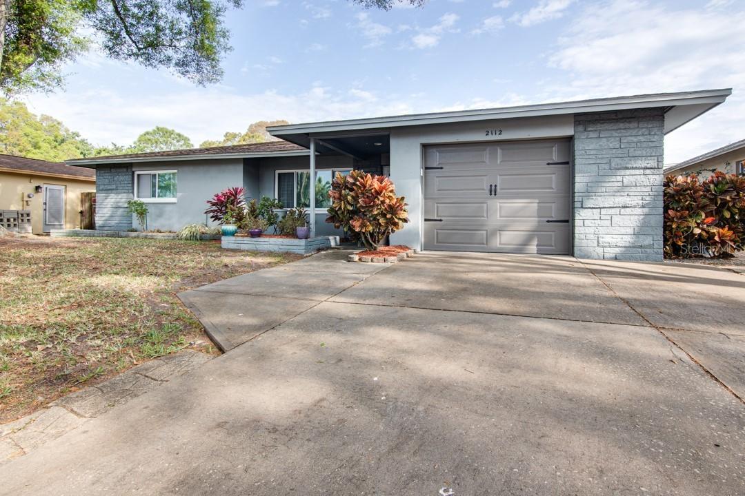 2112 Scotland Dr., Clearwater, FL 33763