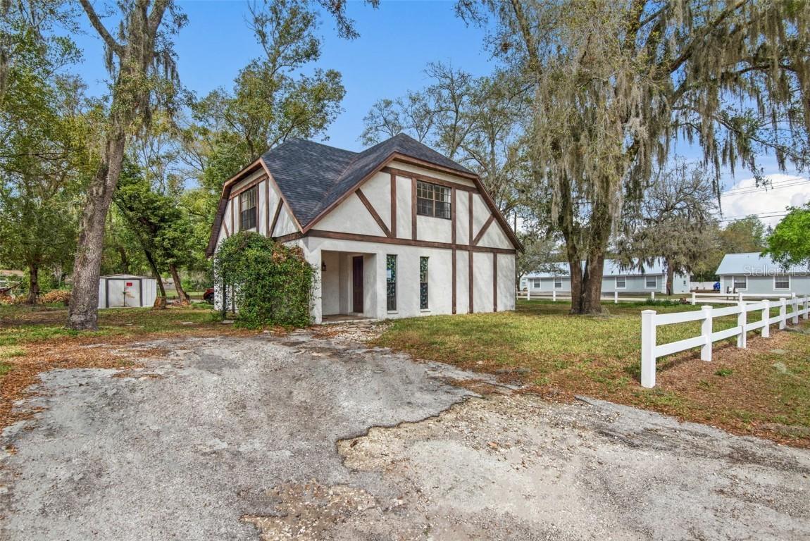 10102 Morris Bridge Rd., Temple Terrace, FL 33637