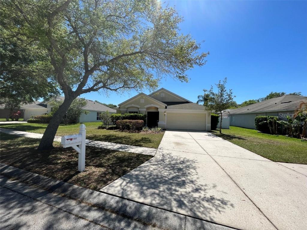 1941 Samantha Ln., Valrico, FL 33594