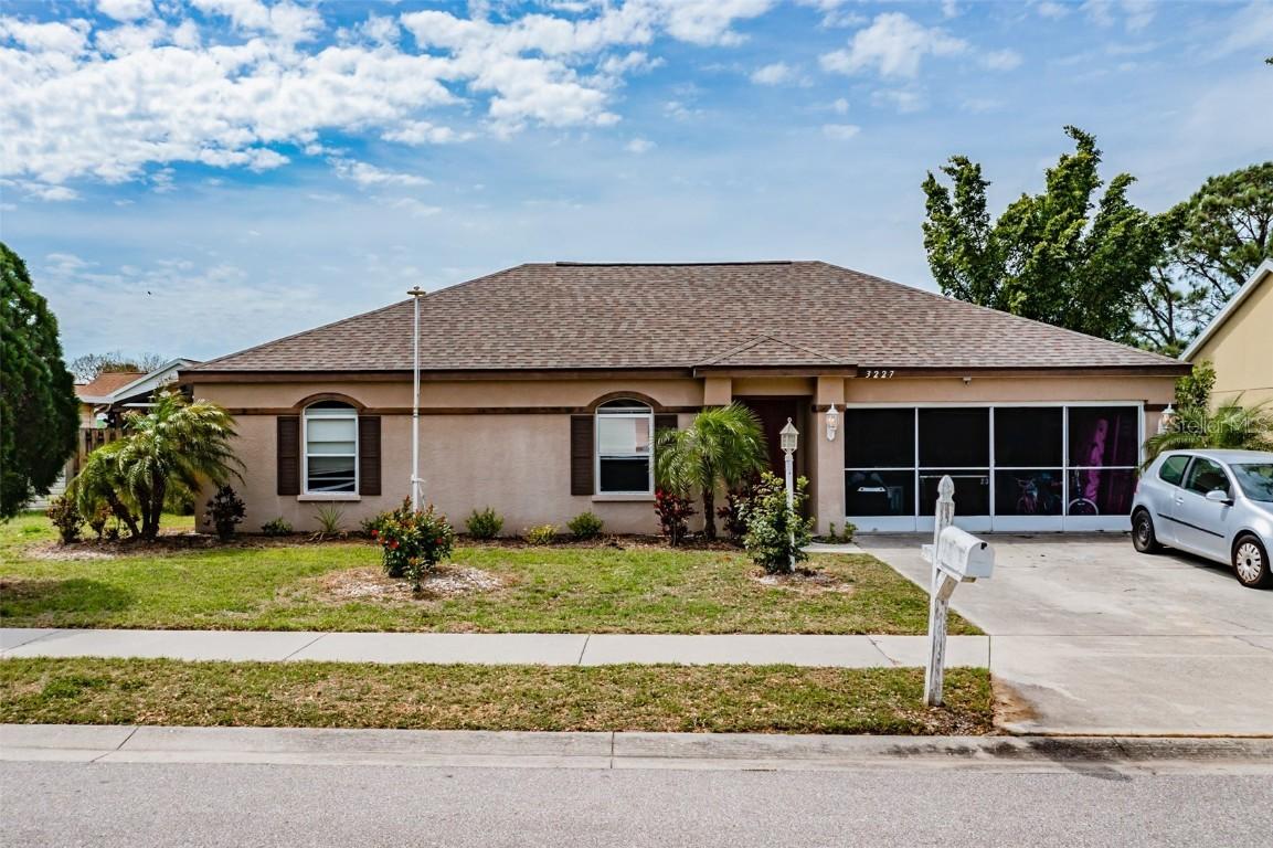 3227 6th Ave., Palmetto, FL 34221