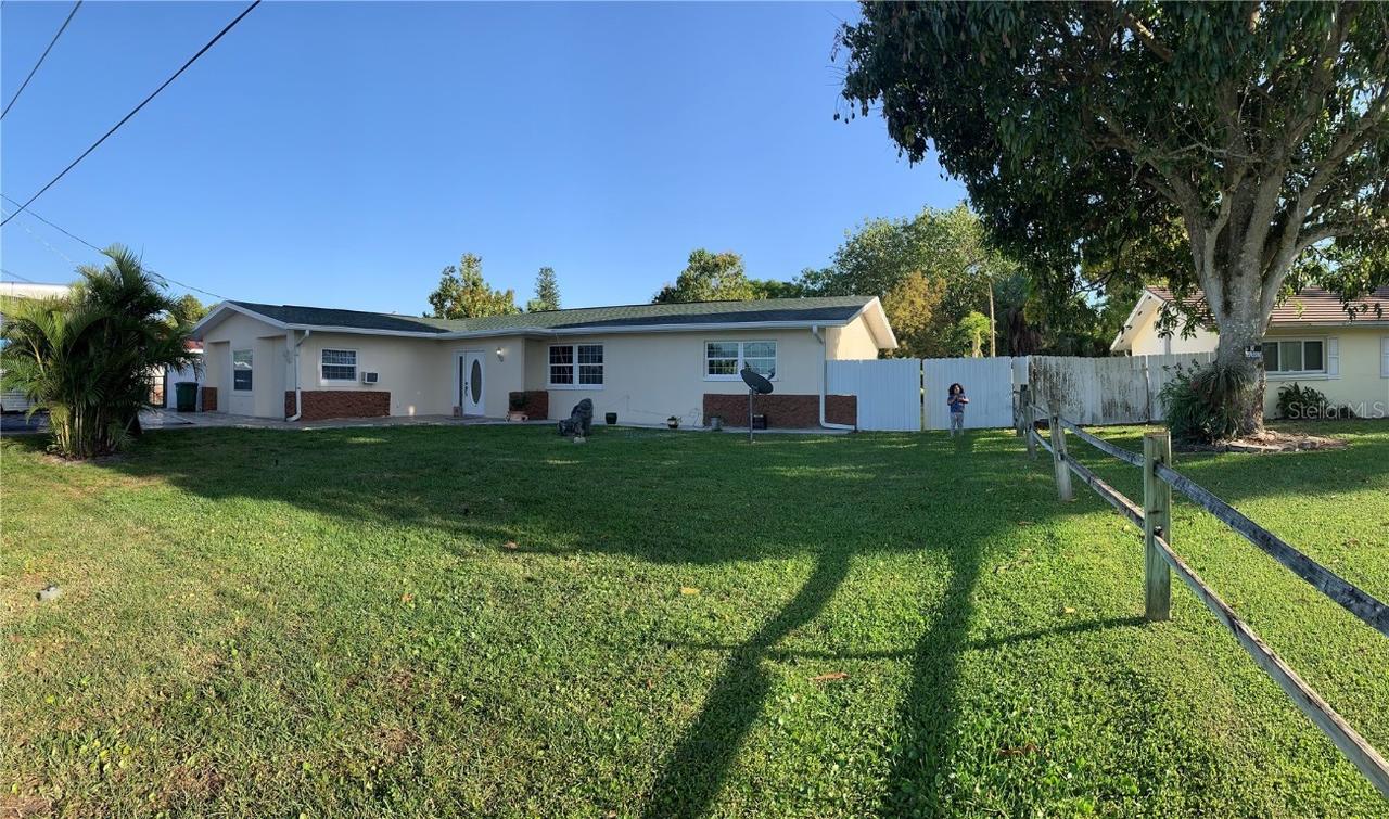 4296 19th Ave., Naples, FL 34116