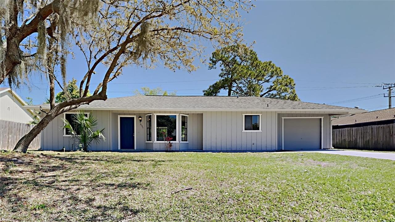 2327 Yule Tree Dr., Edgewater, FL 32141